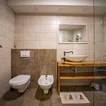 Villa Campiello Heated Pool Vrbnik (Primorje-Gorski Kotar)