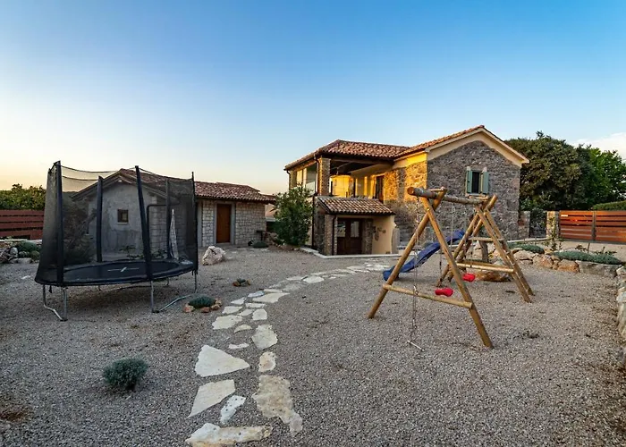 Campiello Heated Pool Vrbnik (Primorje-Gorski Kotar)