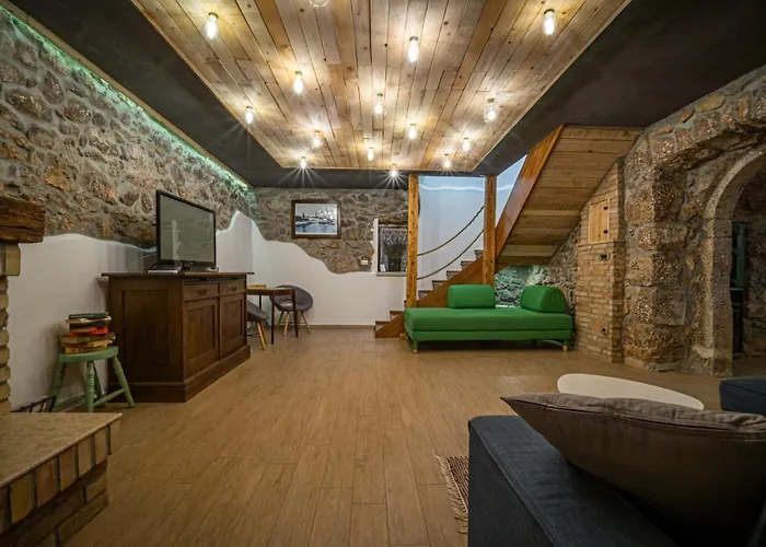 Campiello Heated Pool Vrbnik (Primorje-Gorski Kotar)