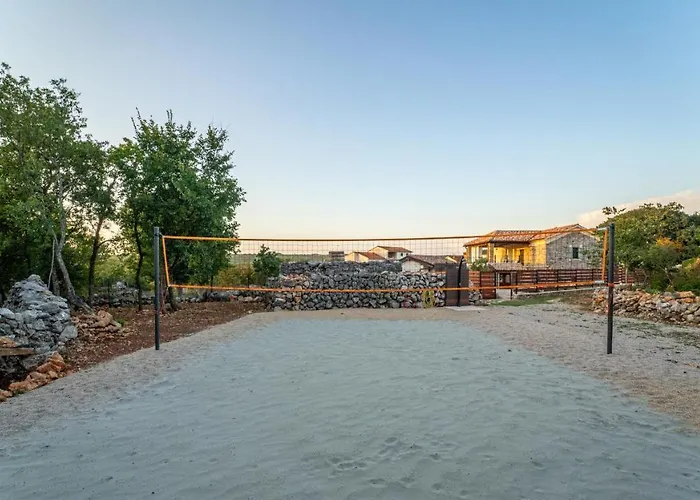 Campiello Heated Pool Vrbnik (Primorje-Gorski Kotar)